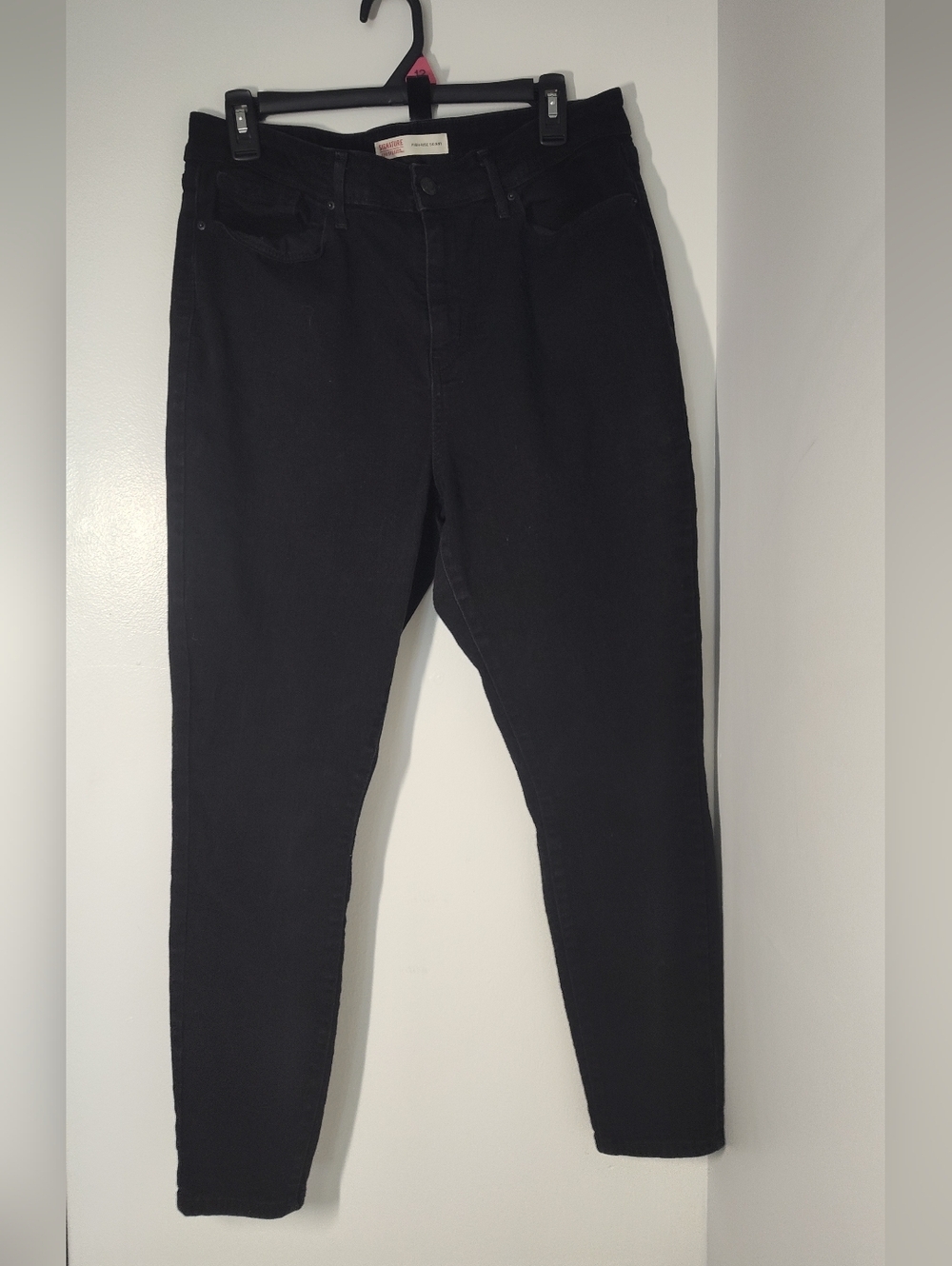 Slim High-Rise Black Skinny Jeans #284